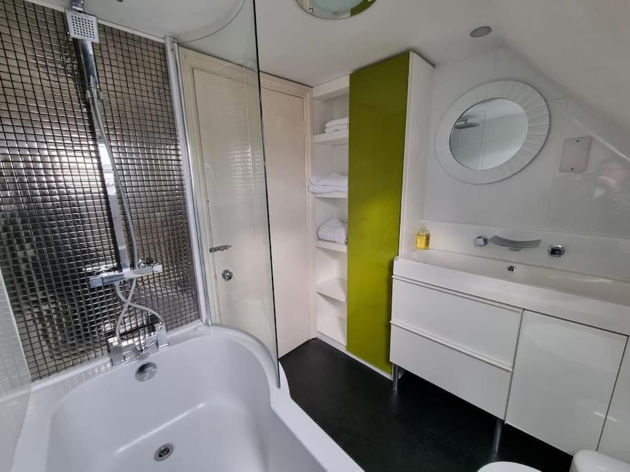 Beautiful Apartment In The Heart Of Rochester Rochester  Kültér fotó