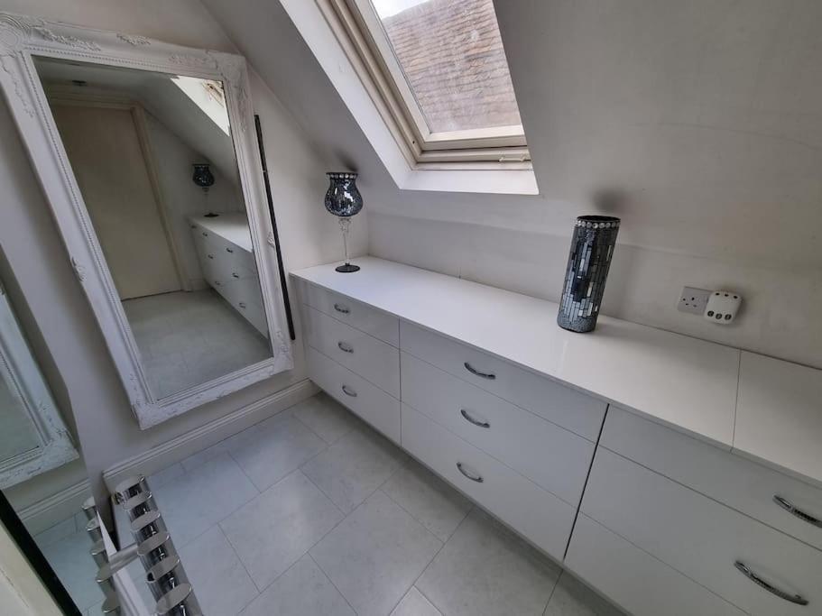 Beautiful Apartment In The Heart Of Rochester Rochester  Kültér fotó