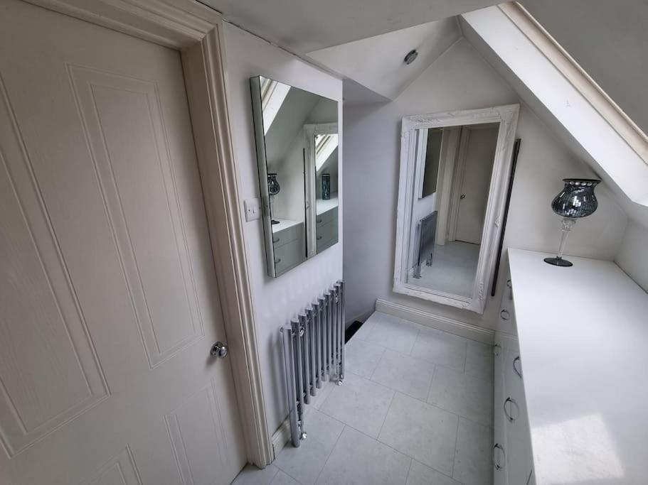 Beautiful Apartment In The Heart Of Rochester Rochester  Kültér fotó